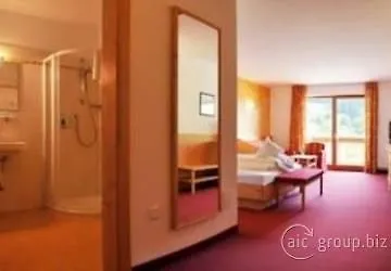 Otel Torgglerhof 2*
